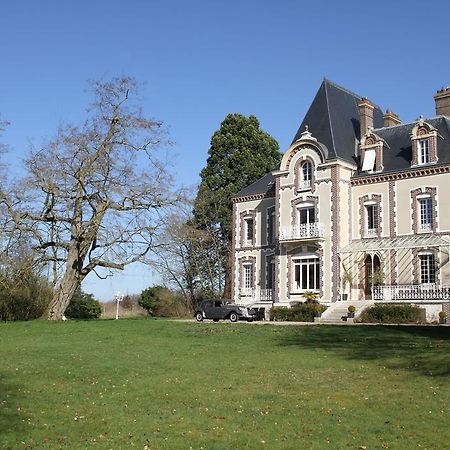 Chateau De La Folie Trie-Château Buitenkant foto