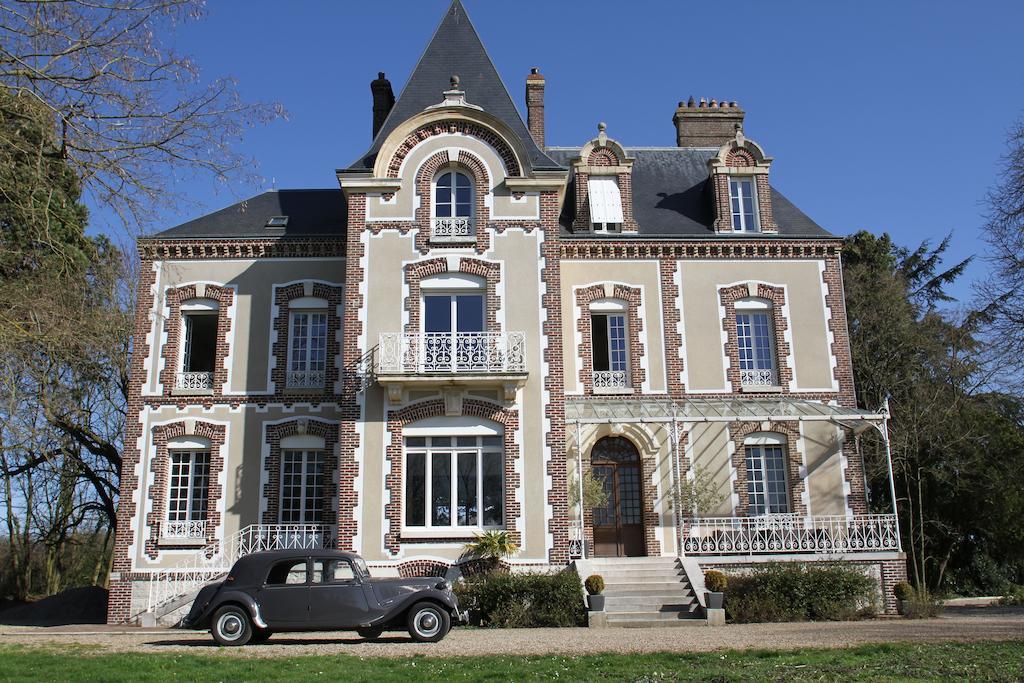 Chateau De La Folie Trie-Château Buitenkant foto