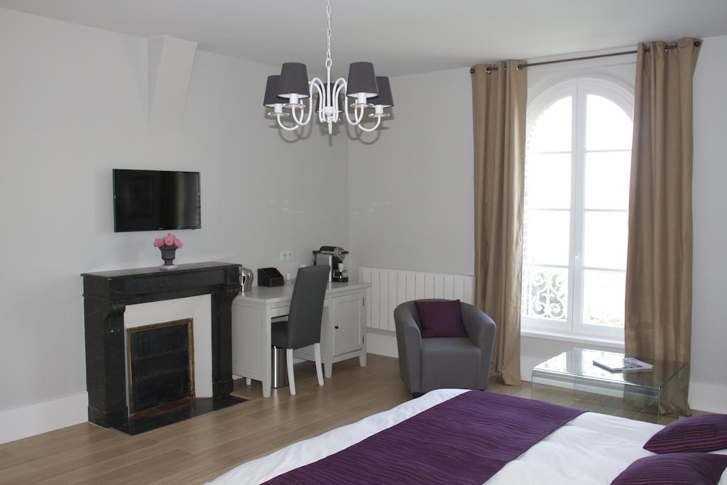 Chateau De La Folie Trie-Château Kamer foto